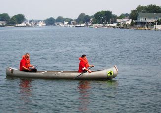 A boat getting in the race